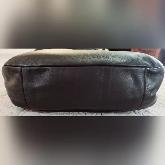 COACH Taylor Leather Flap Shoulder Purse - Picture 10 of 11